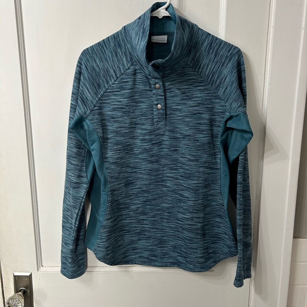 Columbia Teal and Blue Knit Pullover